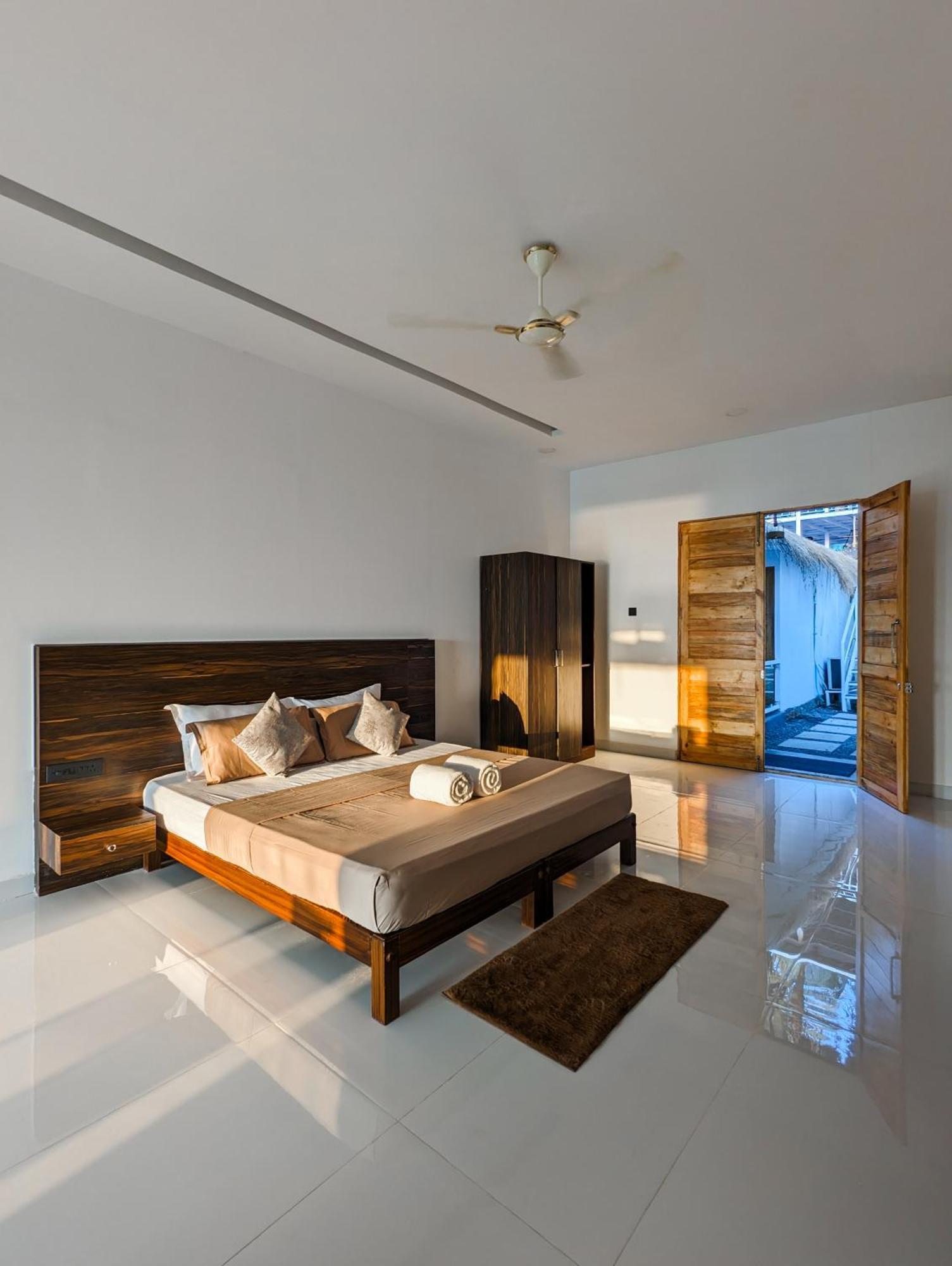 Aqua Beach Stays Ashwem มานเดรม ภายนอก รูปภาพ