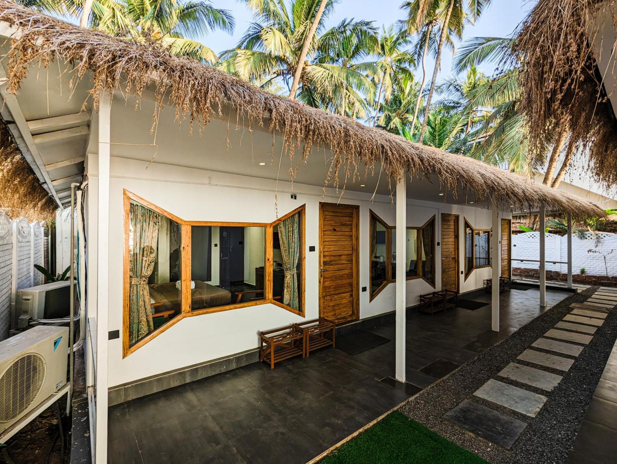 Aqua Beach Stays Ashwem มานเดรม ภายนอก รูปภาพ