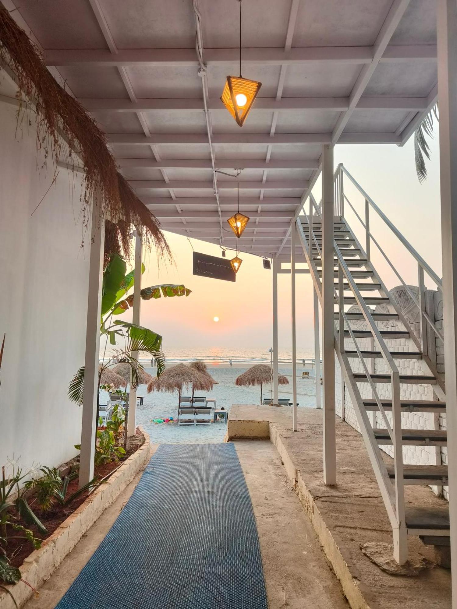 Aqua Beach Stays Ashwem มานเดรม ภายนอก รูปภาพ