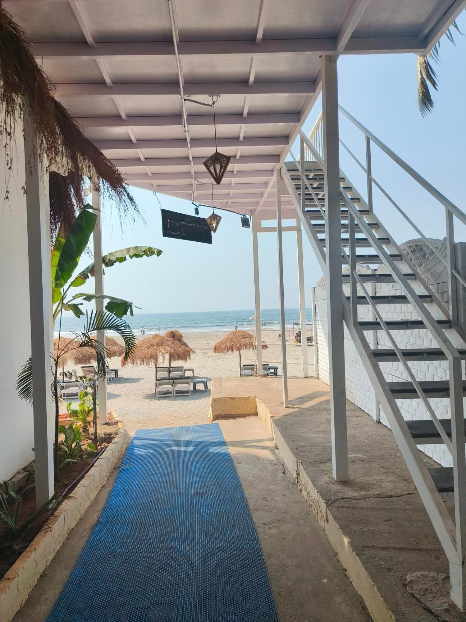 Aqua Beach Stays Ashwem มานเดรม ภายนอก รูปภาพ