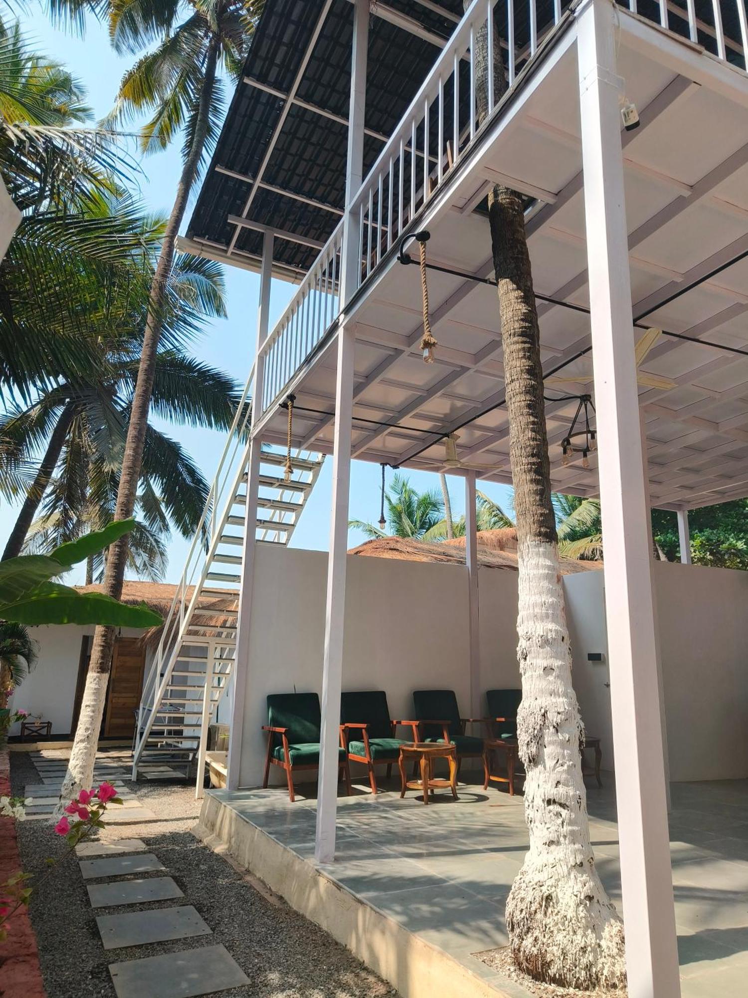 Aqua Beach Stays Ashwem มานเดรม ภายนอก รูปภาพ